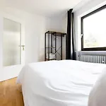 Grosszuegiges In Ruhiger Lage