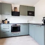 Grosszuegiges In Ruhiger Lage * Wurzburg