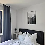 Grosszuegiges In Ruhiger Lage * Wurzburg